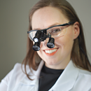 Lupa X2 con Lentes de 2,5x y 3,5x y Lámpara Frontal Recargable de 5 Vatios